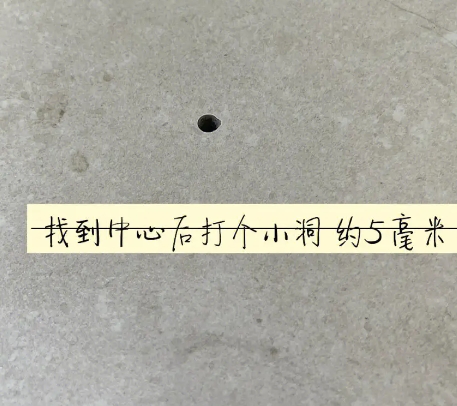 芮城瓷砖空鼓维修公司专业解答在瓷砖铺贴过程中，如果砂料搅拌不均匀，将会带来以下问题